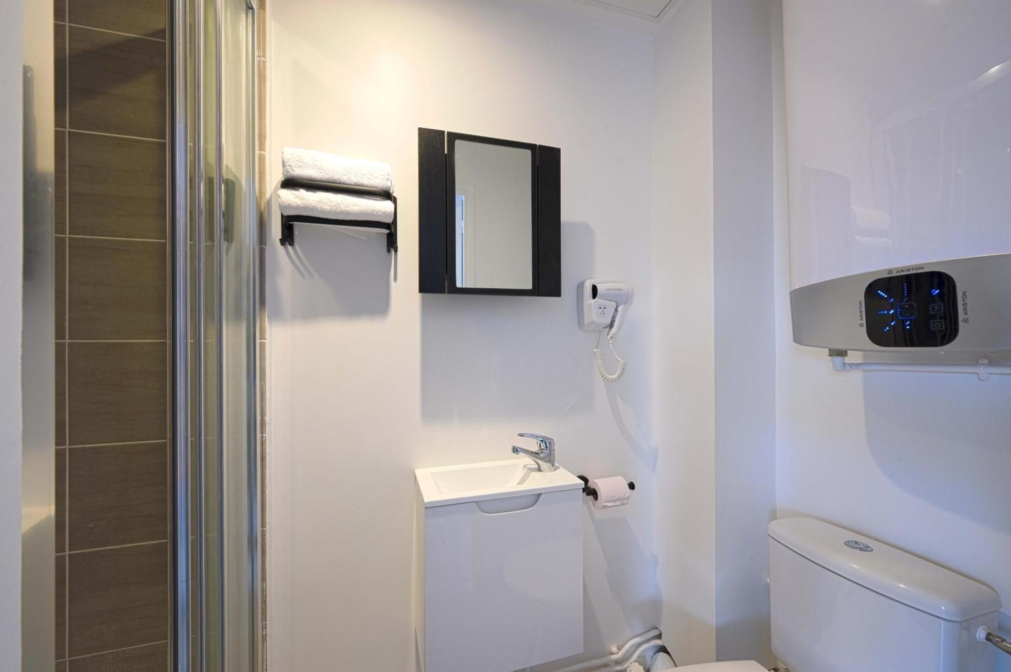 Modern Bright Apartment In Appart'Hotel Saint-Maur-des-Fosses Exterior photo